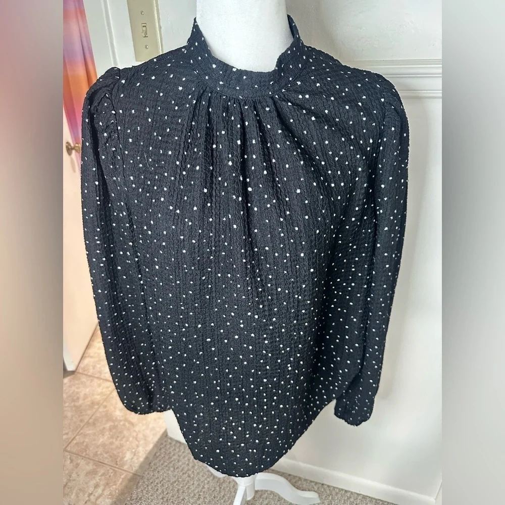 LOFT Dotted knit Puff Sleeve Blouse with Mandarin Collar size  L
